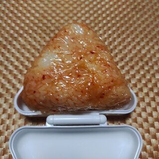 キムチ鮭おにぎり